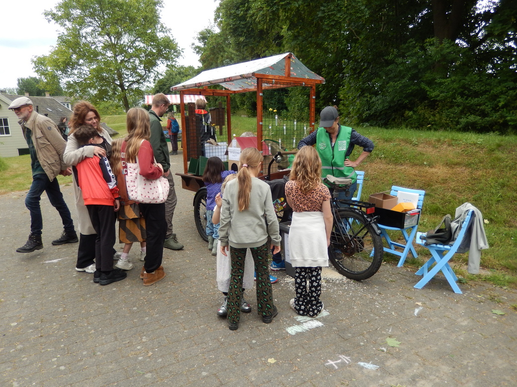 Kunst- en Natuurmarkt Werk aan het Spoel